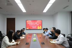 “线上线下”相结合 齐聚“云端”共学习