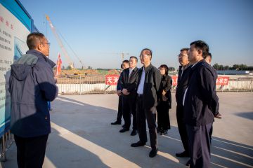 济南市人大常委会党组书记、主任韩金峰到集团公司济南港调研